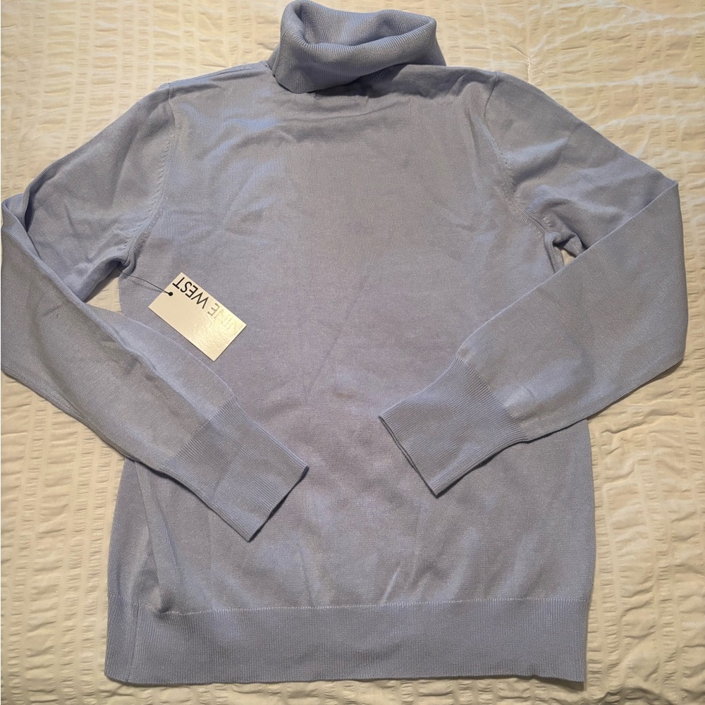 NWT Nine West turtle neck small.